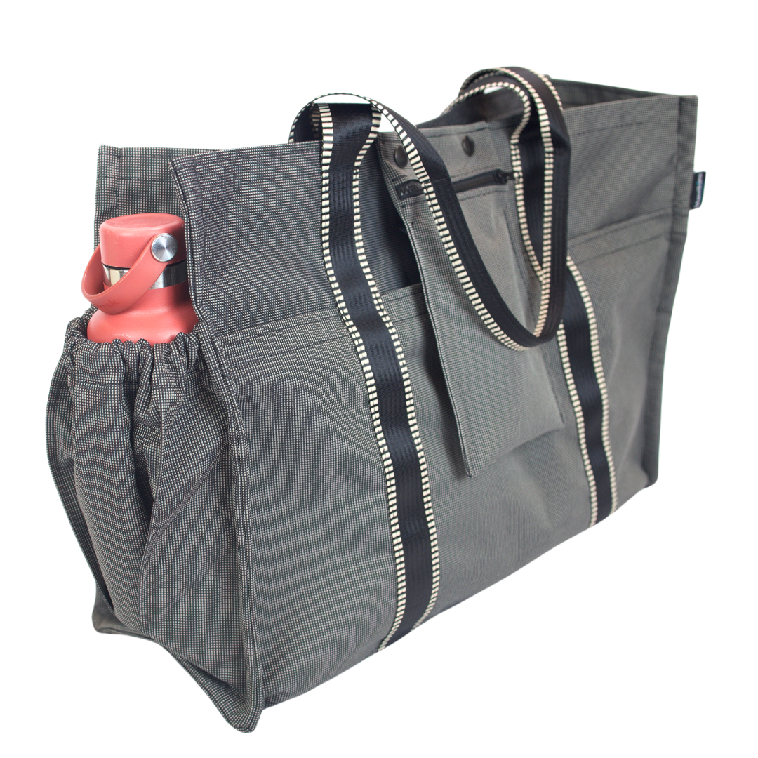 Sydney Premium Travel Bag — Waterproof Canvas Carryall with Trolley Sleeve Sydney Premium Travel Bag — Waterproof Canvas Carryall with Trolley Sleeve