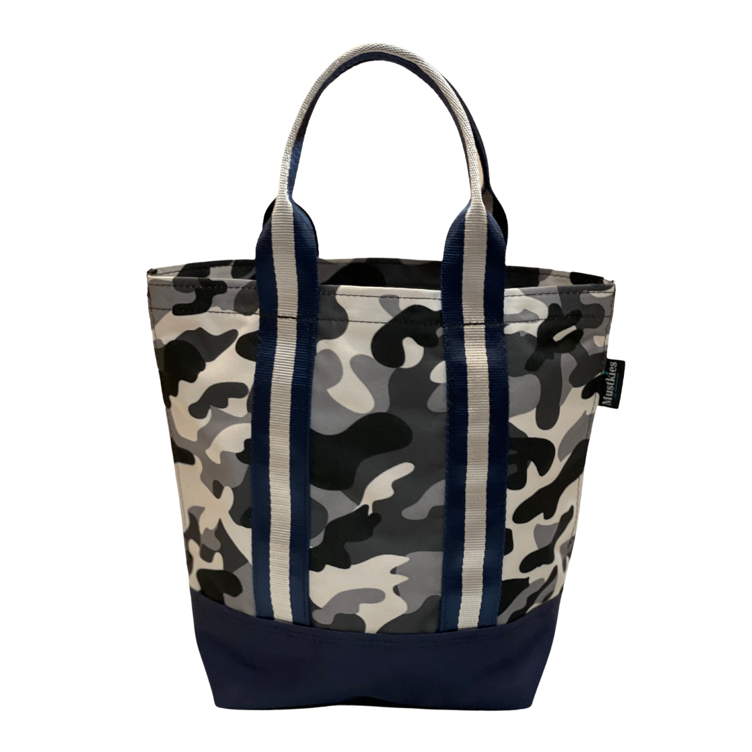 L.L.Bean Everyday Lightweight Tote Bag in Nautical Blue