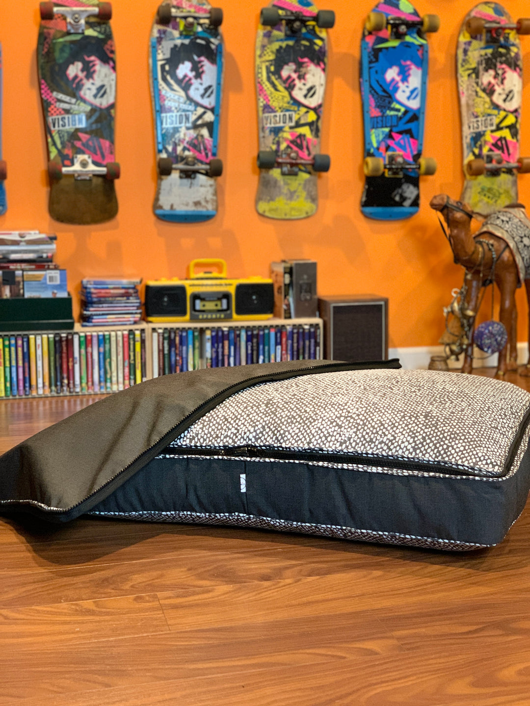 The Poochkies Custom Dog Beds with Zip-off Tops sold at Mustkies